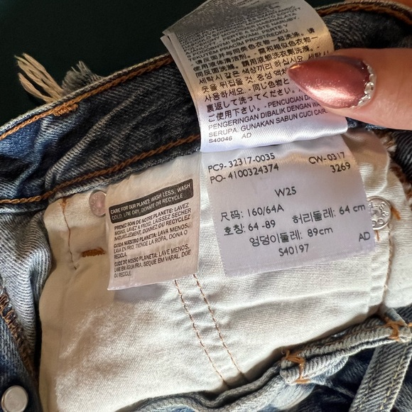 Levi’s 501 Frayed Light Wash Denim Short Shorts W25” - Picture 3 of 5